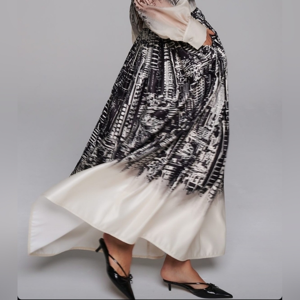NEW MILVA MI Elegant Black and CREAM Maxi Skirt SIZE 6